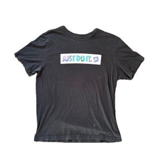 Nike Graphic Short Sleeve Tee Shirt Men’s Size L